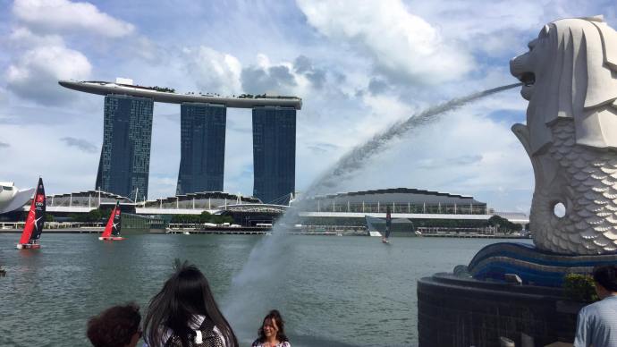 february-singapore-merlion